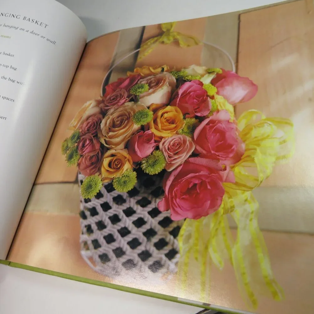 Southern Living Simple Flower Arranging by Lauren Brooks Hardcover